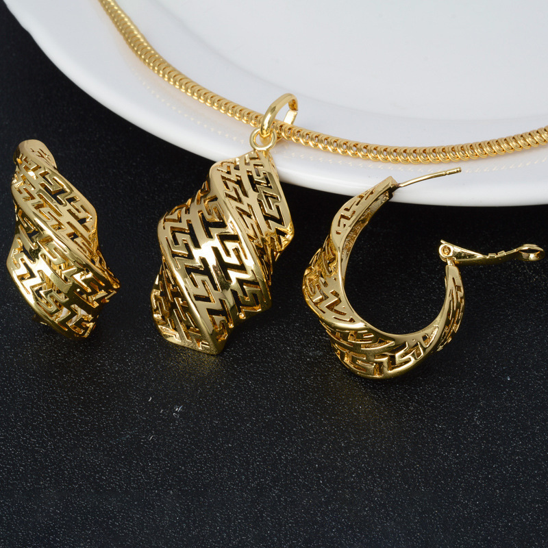 Dubai Gold Color Necklace Jewelry Set for Women Dangle Earrings and Necklace Bridal Weddings Earrings Engagement Jewellery Gift 241120