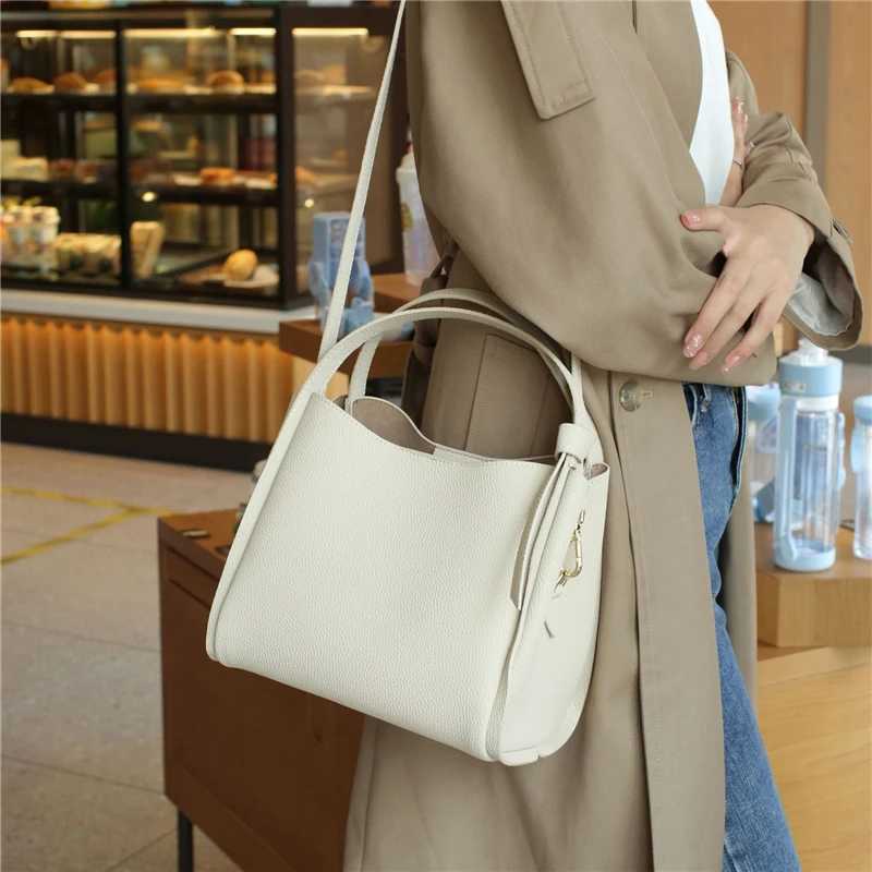 Burminsa Cowhide Genuine Leather Bucket Tote Handbags For Women 2025 Luxury Designer Basket Work Ladies Shoulder Crossbody Bags J251025