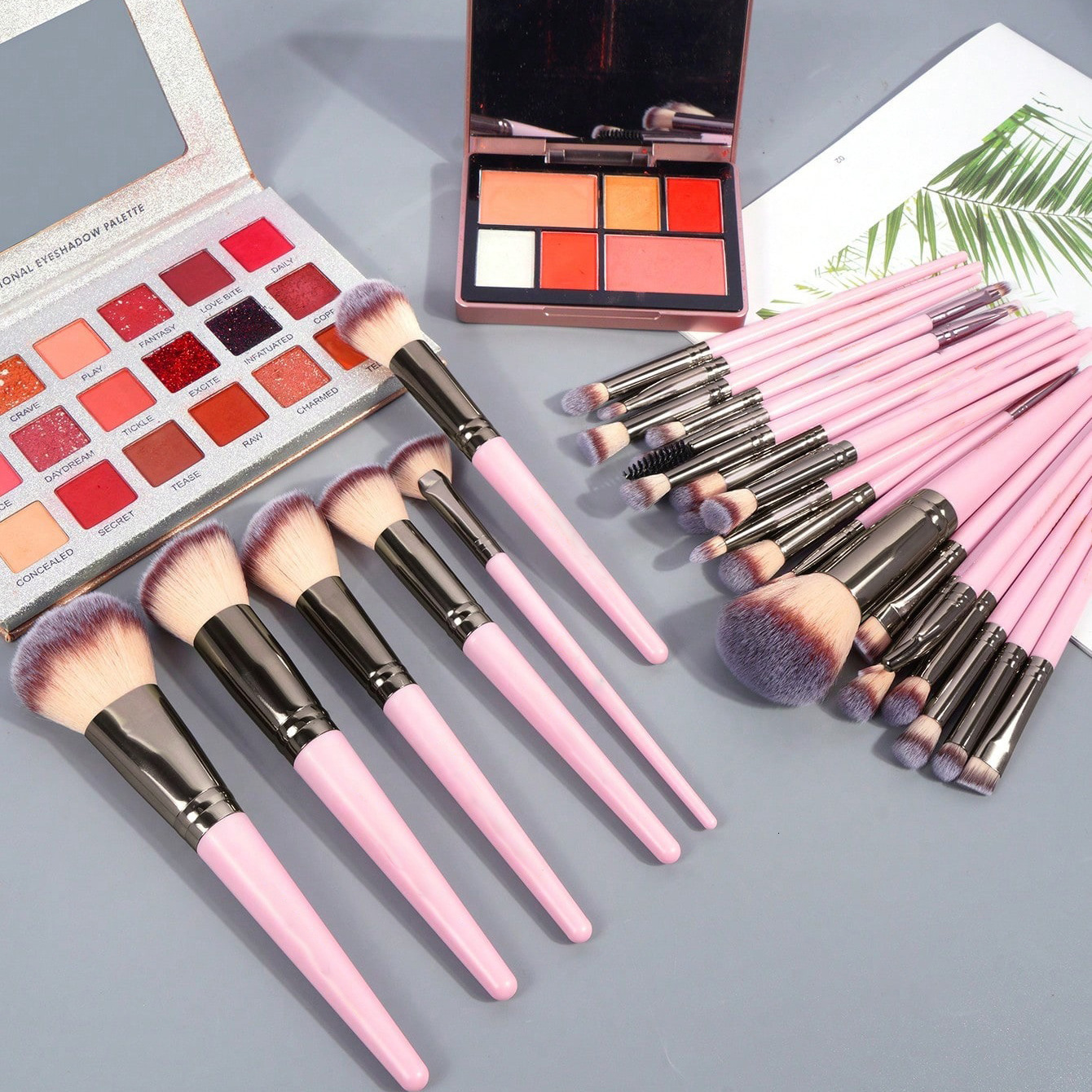 Maange 30 pcs professional makeup brush set basic concealer eye shadow powder blusher mixed brush bag beauty tool 240719