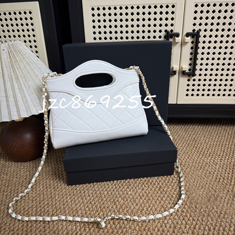 17X20.5X3.5CM Fashion storage bags oil wax sheepskin chain small shoulder bag handbag gift box packaging
