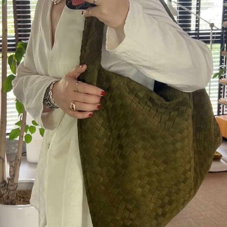 Ins Internet Celebrity Same Style Casual Versatile Suede Woven Handbag Shoulder Underarm Bag Large Capacity Women