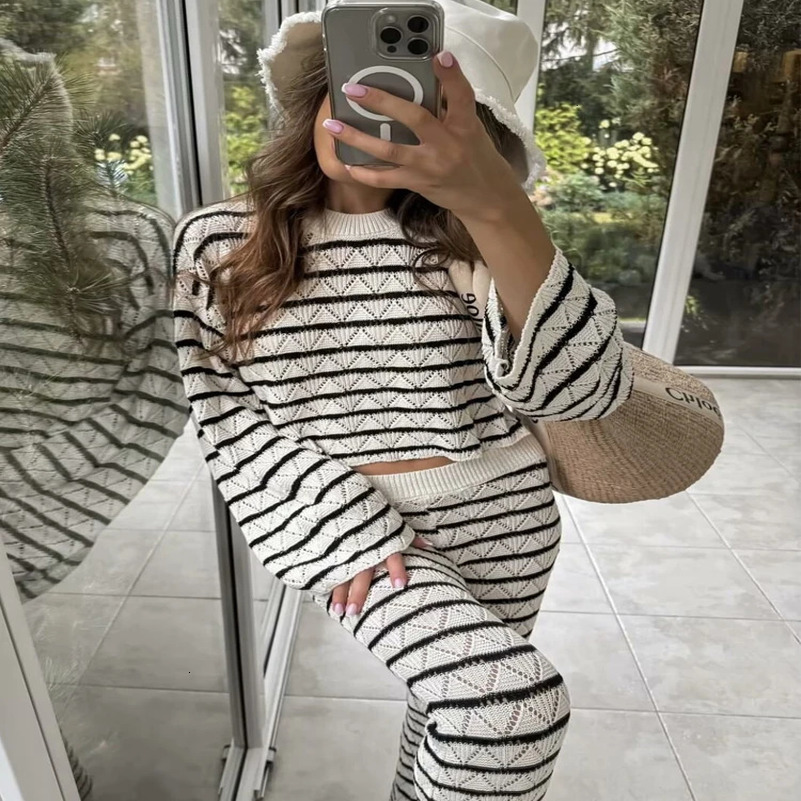 Y2K TRAF Fashion Stripe Knitted Mens Set O-neck Womens Zipper TopWomens Ultra Thin Pants Two Piece Set Set 241010