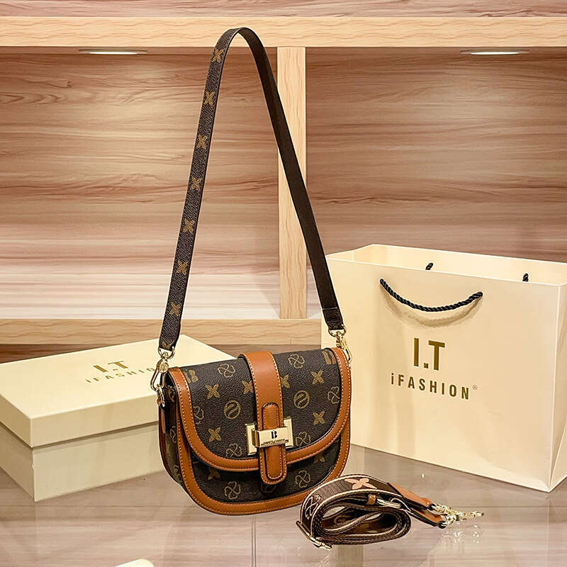 Saddle for Women 2025 New Style Old Flower Color Block Texture Versatile High-end Women's Shoulder Crossbody Small Bag
