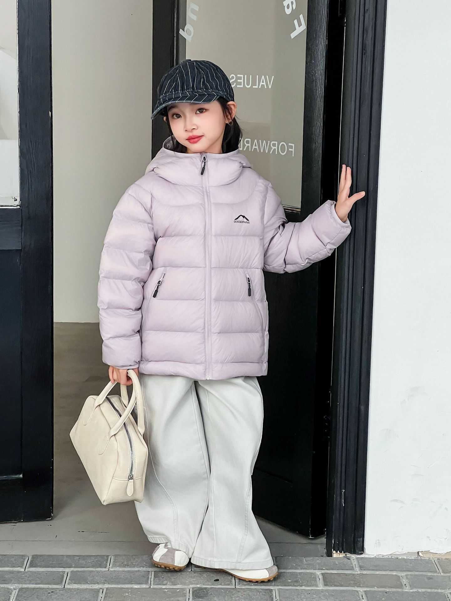 New autumn-winter lightweight children's short-style down jacket with hood, ultra-light and soft, boys' and girls' coat J250923