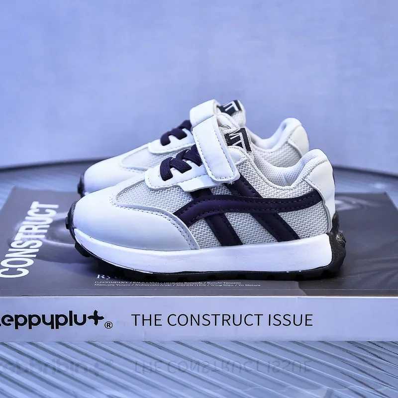 Boys Lightweight Breathable Sport Running Shoes Girls Soft Bottom Casual Shoes Student Footwear Size 2336 Childrens Sneakers J251105