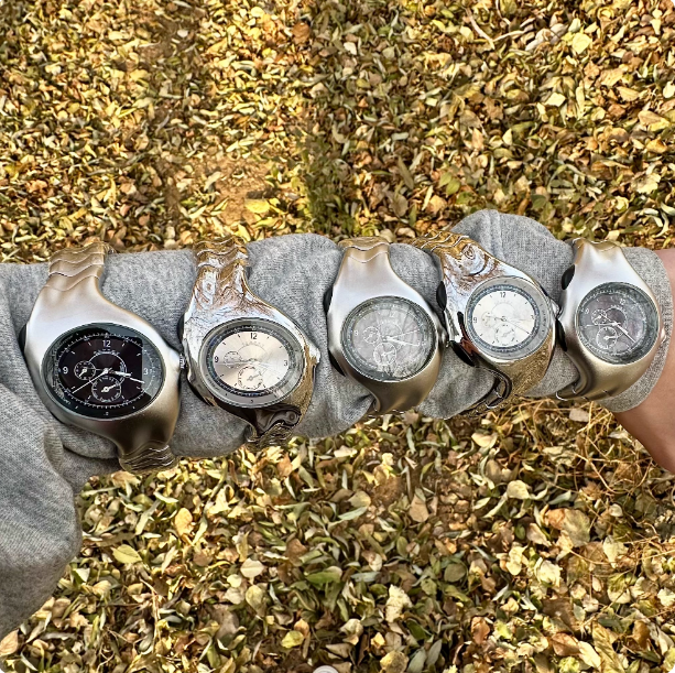 Original Millennium Future Vintage Alien Twisted Medieval Watch Premium Niche Tide Y2K Watch Christmas Gift