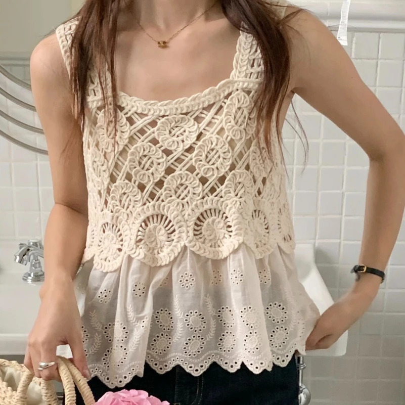 REALEFT Summer Bohemian Lace Crochet Womens Tank Tops 2025 Sleeveless Square Collar Hollow Out Knitwear Vest Tee for Women 250417