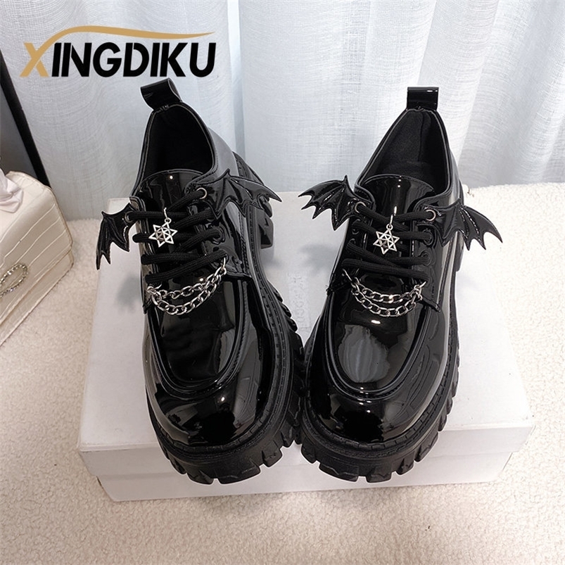 Dress Shoes Punk Wind Fashion Single Shoes Autumn Devil Bat Wings Gothic Women's Shoes Thick Bottom Waterproof Platform Metal Chain 230921