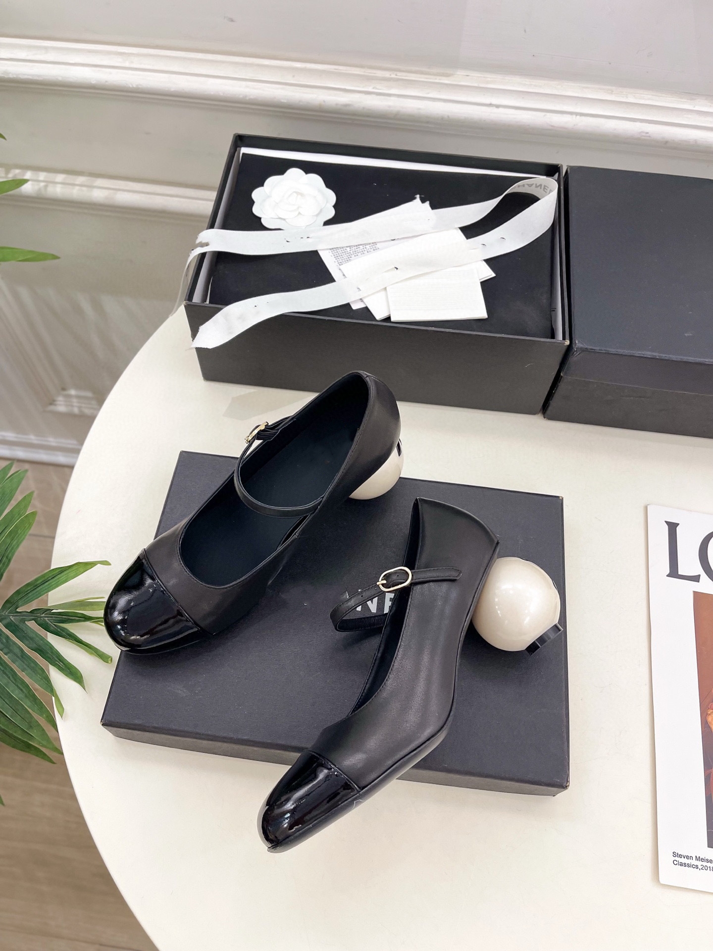 2025 Designer Dress Shoes Lady Ballet Pointed Toe Ankle Strap London Pearl Holiday Party bing High Heels Platform Beige Pumps Sandals with box 35-41 6.5cm heels