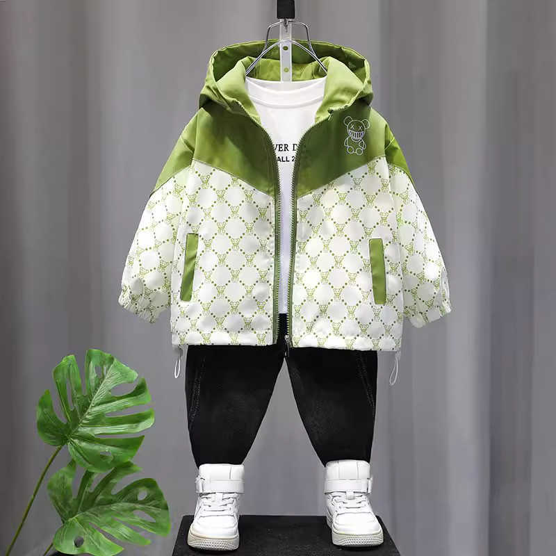 Boys Jacket Spring and Autumn 2025 New Fashionable Bear Hooded Trench Coat for Boys Autumn Stylish Top C250923