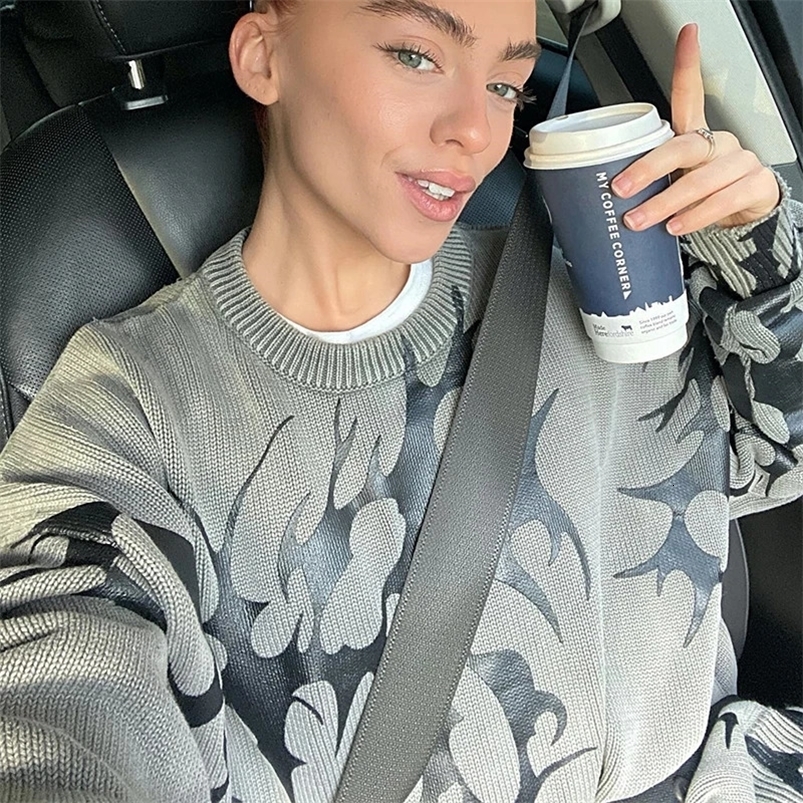 Hip Hop Streetwear Knitted Sweater men Gothic portrait Print Pullover autumn Harajuku Cotton sweater Women Oversized Sweater 240821CJ