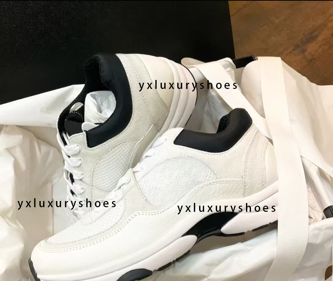 Designer Shoes Vintage women's leather lace up Fashion printed lettering luxury CC Sneakers Sports Women's Outdoor Travel casual Sports small white shoes