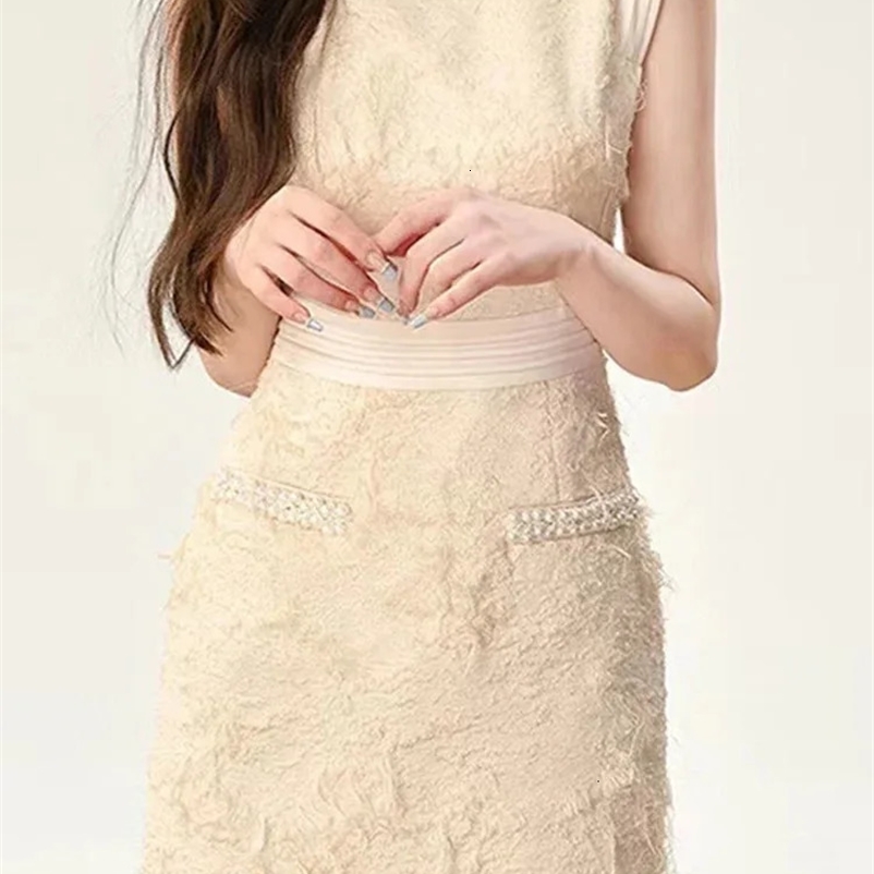UCXQ Korean Style Coarse Tweed Pearl Vest Dress Elegant Apricot Sleeveless Waist Up Dresses Women Spring Summer 23A8131 240529