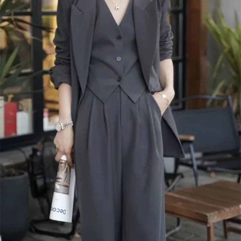 Korean Fashion Women Business Blazer 3 Pieces Set Elegant Casual Jackets Coat Sleeveless Vest and Pant Suit Female Clothes 240826