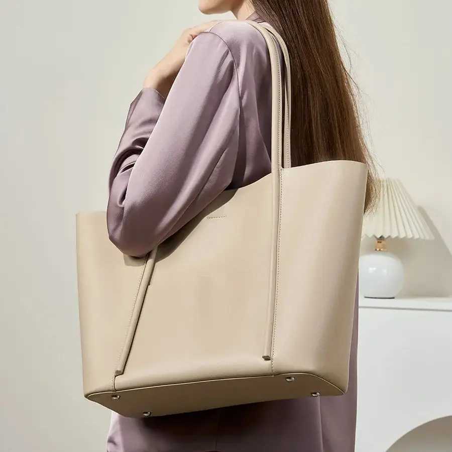 Genuine Leather Womens Tote Bag Summer Handbag Large Capacity Cowhide Shoulder Bag Work Commute Womens Large Capacity J251025