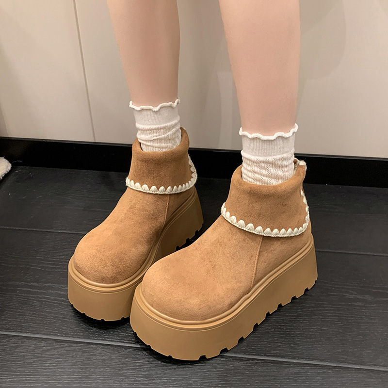Women's thick-soled anti-slip snow boots 2025 new autumn and winter bread shoes slip-on fleece-lined thickened warm cotton shoes