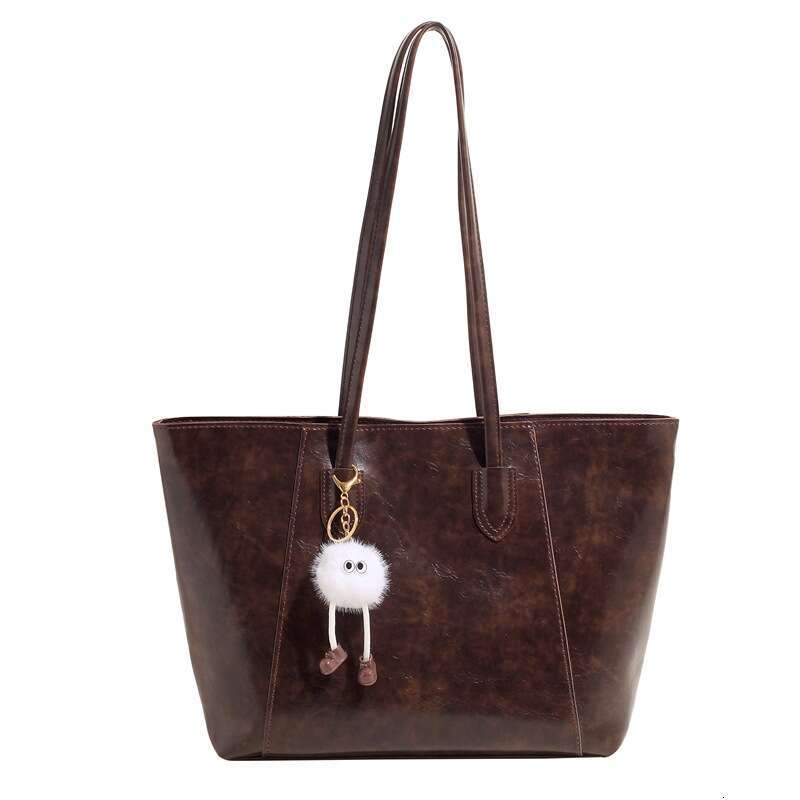 New Fashion Designer Bags for Women Large Capacity Shoulder Bags Brown College Student Commuting Tote Bag with Cartoon Pendant
