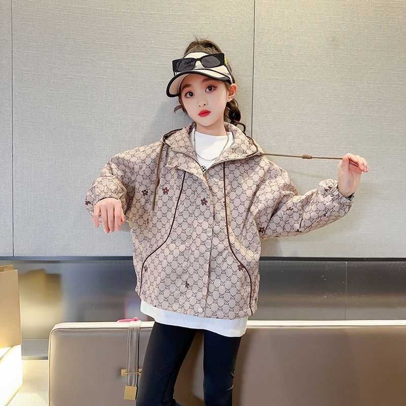 Girls Jacket Spring and Autumn 2025 New Childrens Jacket Stylish Fashionable Spring Outfit Big Girl Korean Version Windbreaker C250923