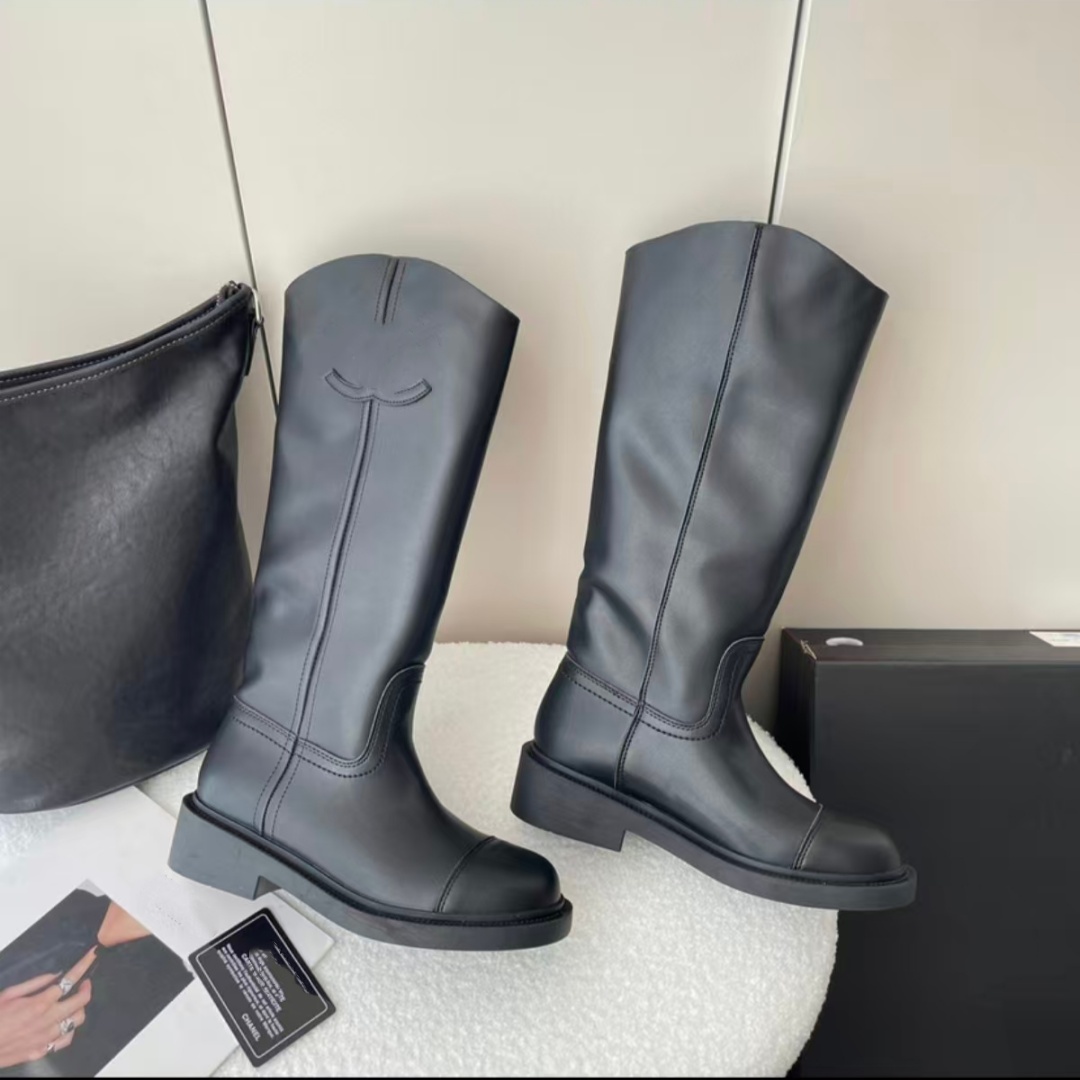 2025AW Designer Boots Women's New Fall Winter Low Heel Thick Sole Boots Luxury Women's Short Boots Women's Riding Boots and Motorcycle Boots 4 types