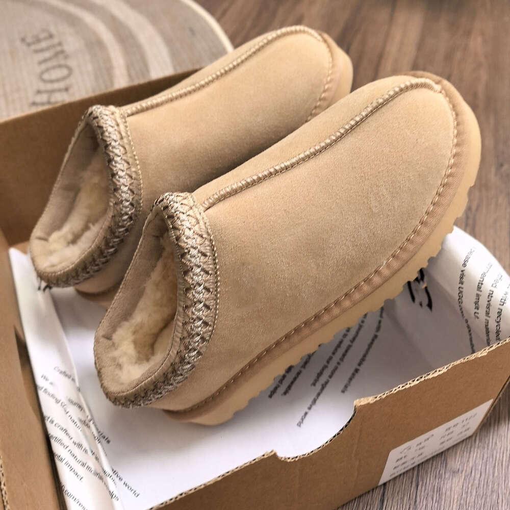 Brown Leather Mens Thigh-High Boots Cozy Wool-Lined Outdoor Footwear