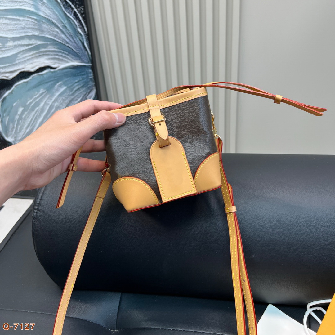 Cute Mini Bucket Bag Designer Handbags NANO NOE Leather Shoulder Crossbody Bags Womens Small Totes