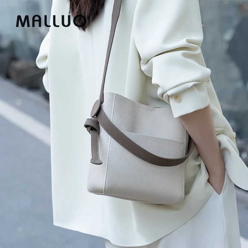 Women Natural Cow Genuine Leather Shoulder Bags Ladies Wide Strap Message Handbag Female Soft Bucket Large Capacity Luxury Bag J251025