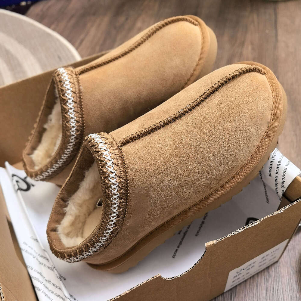 Brown Leather Mens Thigh-High Boots Cozy Wool-Lined Outdoor Footwear