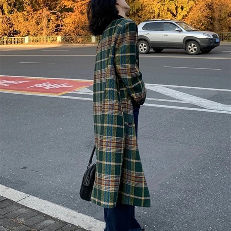 Lautaro Autumn Winter Long Oversized Plaid Trench Coat for Women Double Breasted Loose Casual Green Tweed Coats Korean Fashion 240822