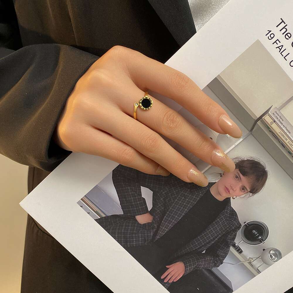 Ring Designer Luxury rings jewelry for women Titanium steel plated with 18K gold or silver Zircon inlay high quality Festival Vacation Gift