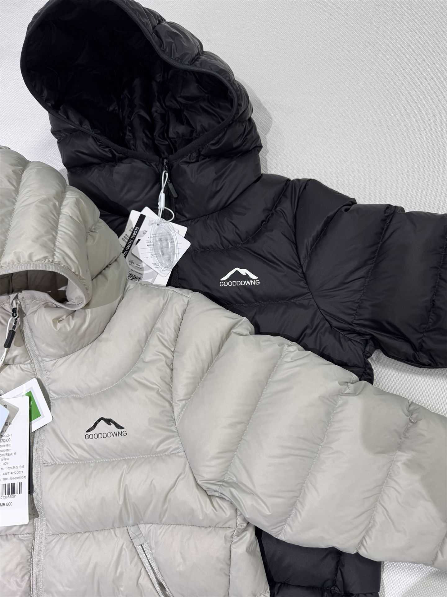 New autumn-winter lightweight children's short-style down jacket with hood, ultra-light and soft, boys' and girls' coat J250923