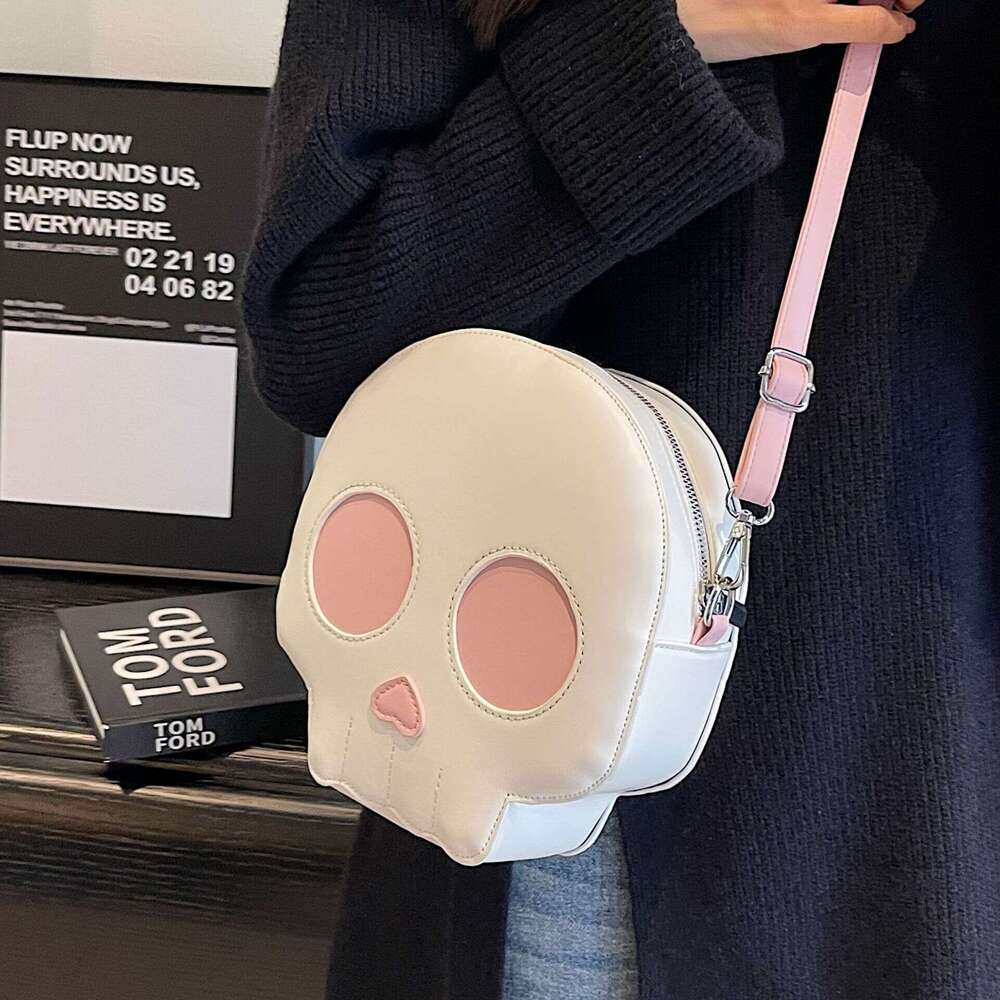 2025 New Single Shoulder Women's Chic Small Quirky Personality Crossbody Halloween Large Capacity Skull Bag for Women