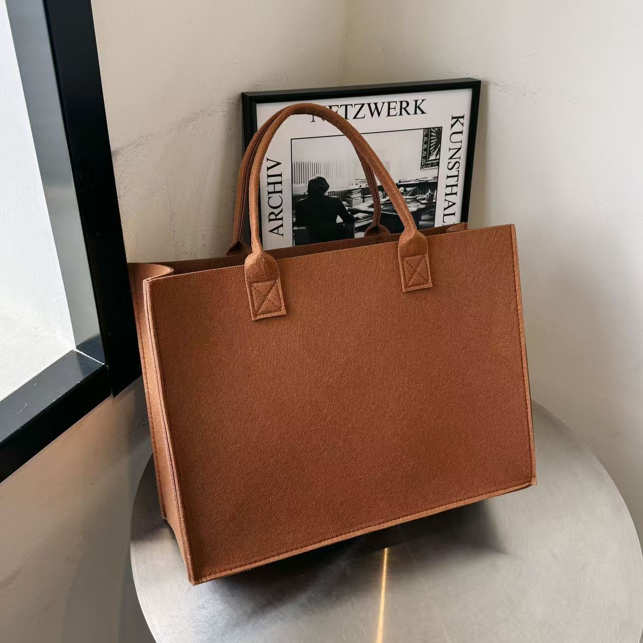 2025 deisge sweatshirts women fashion leather black bag women sweatshirt