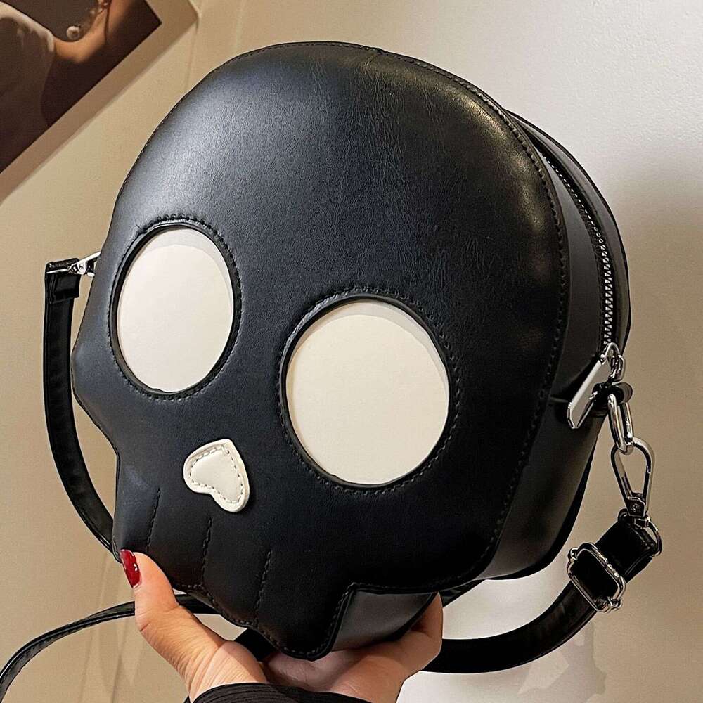 2025 New Single Shoulder Women's Chic Small Quirky Personality Crossbody Halloween Large Capacity Skull Bag for Women