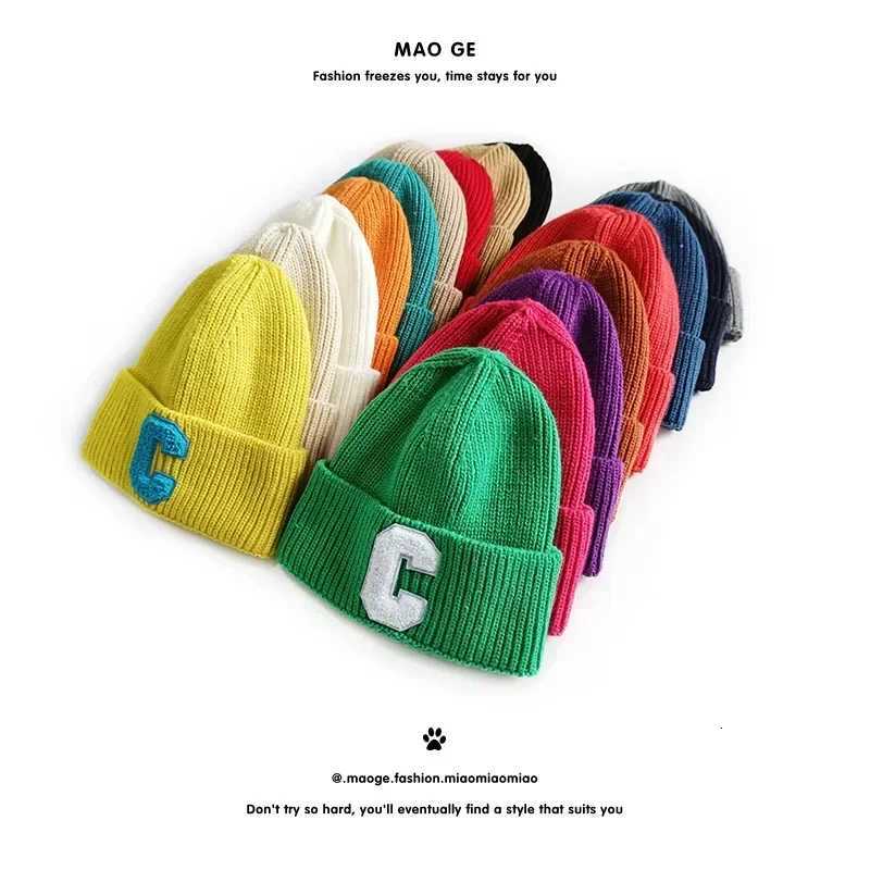Fashion Unisex Winter Knitted Beanie Hat with Big C Letter Korean Style Skull Cap Soft Hip Hop Casual Bonnet for Men And Women D250923