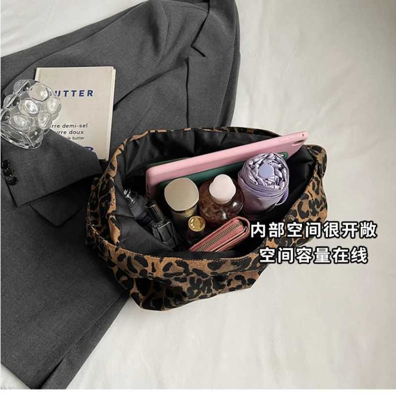 Vintage Leopard Canvas Shoulder Shopper Bag for Women 2025 Large Woman Tote Bag Fashion Designer Female Handbags Purses BolsasXJ250923