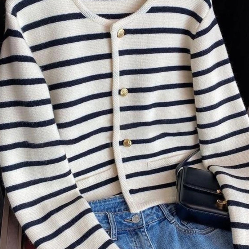 Deeptown Y2K Vintage Striped Knitted Cardigan Women Korean Old Money Oversized Cropped Sweater Elegant Casual Chic Tops Harajuku 240824