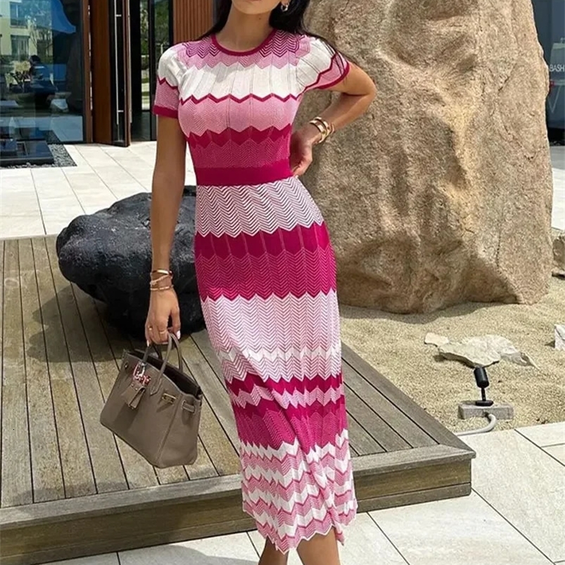 Fashion Round Neck Short Sleeve Dresses Women Contrast Knitted Slim Maxi Dress Autumn Elegant Lady Vacation Street Vestido 240822