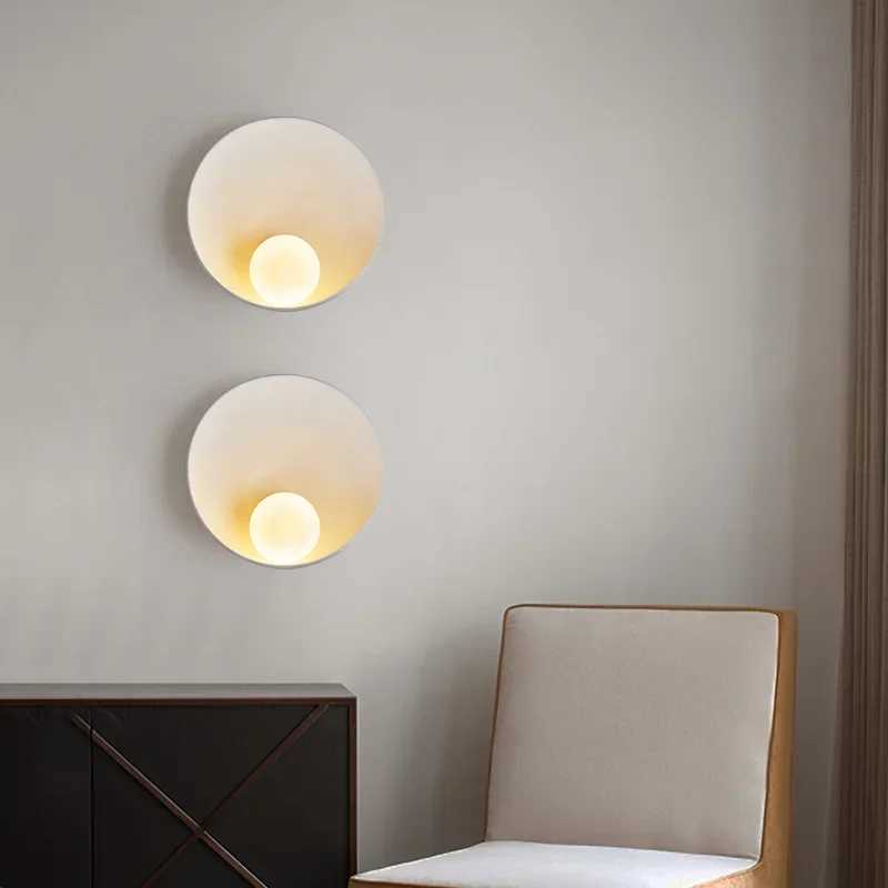 Chinese Style White Brown Shell Wall Lamp Japanese Creative LED Lighting Homestay Bedroom Corridor Resin Wallmounted Sconces C251124