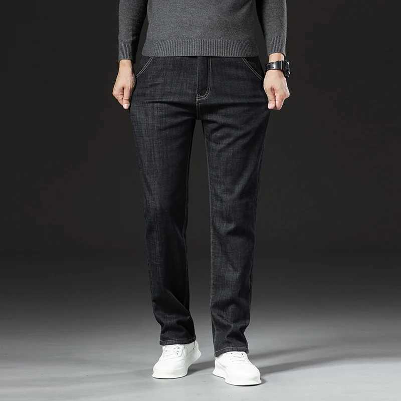 Winter Lamb Fluff Denim Straight Pants Men Thicken Big Size 40 Jeans High Waist Stretch Jeansy Fleece Lined Warm Slim Vaqueros L250923
