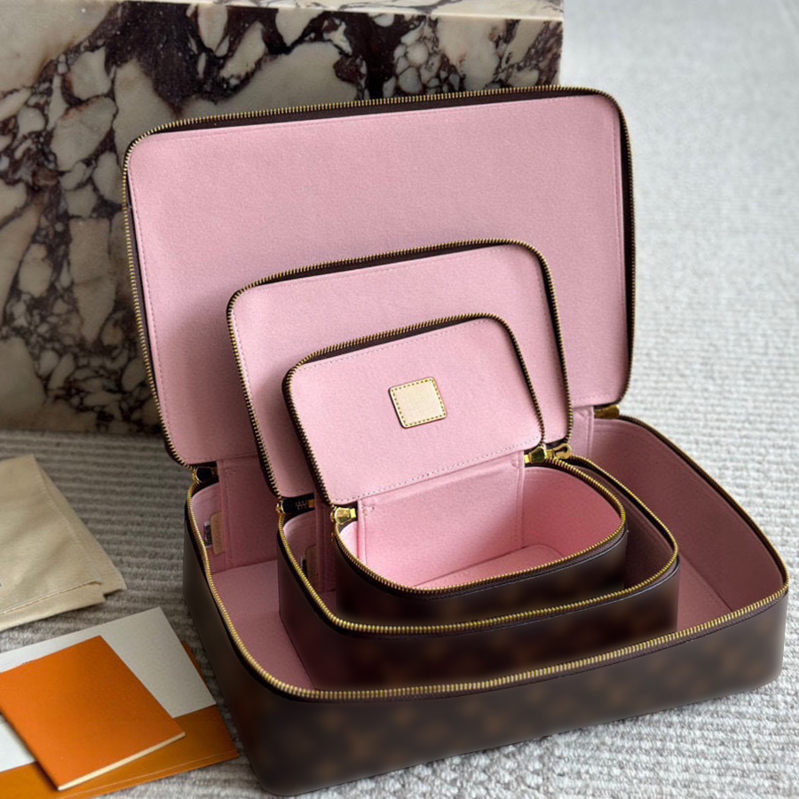 Designer Jewelry Box Storage Case Monogram Makeup Bag Bracelet Leather Flower Letters Cosmetic Bags Rarrings Rings Necklaces Watch Case Packaging Boxes Watch Boxs