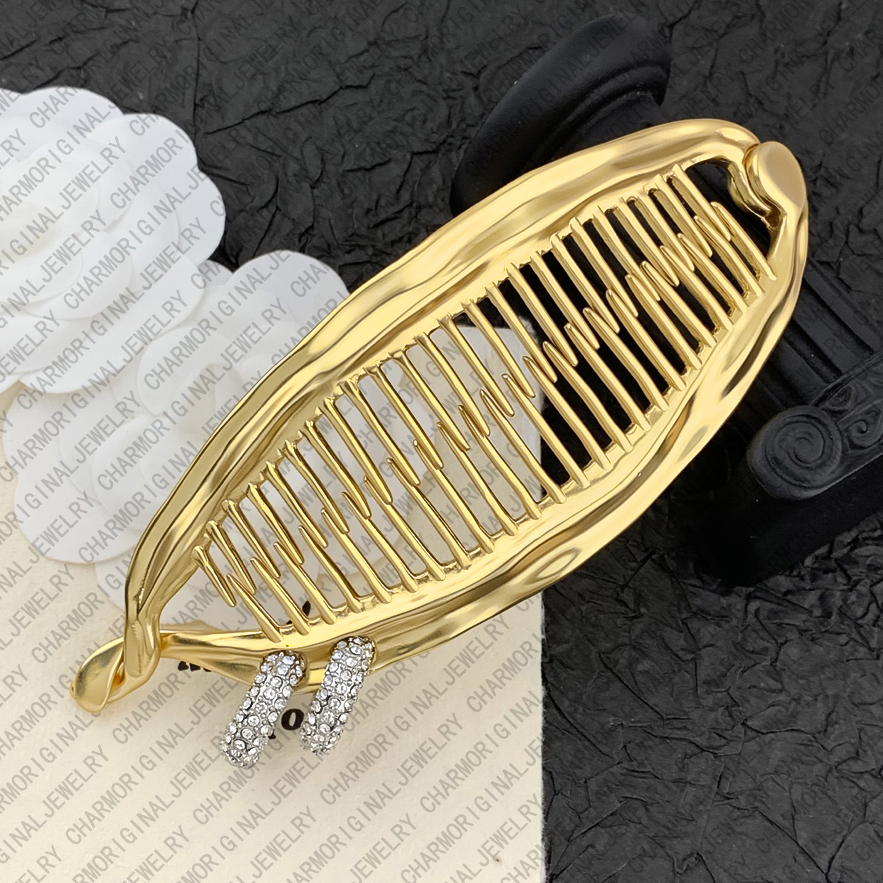 chiaparelliHair Clips Designer Hair Clips Women Tooth Barrette Luxury Jewellery Designer for Women Vintage French Chic Hair Accessory Elegant Premium