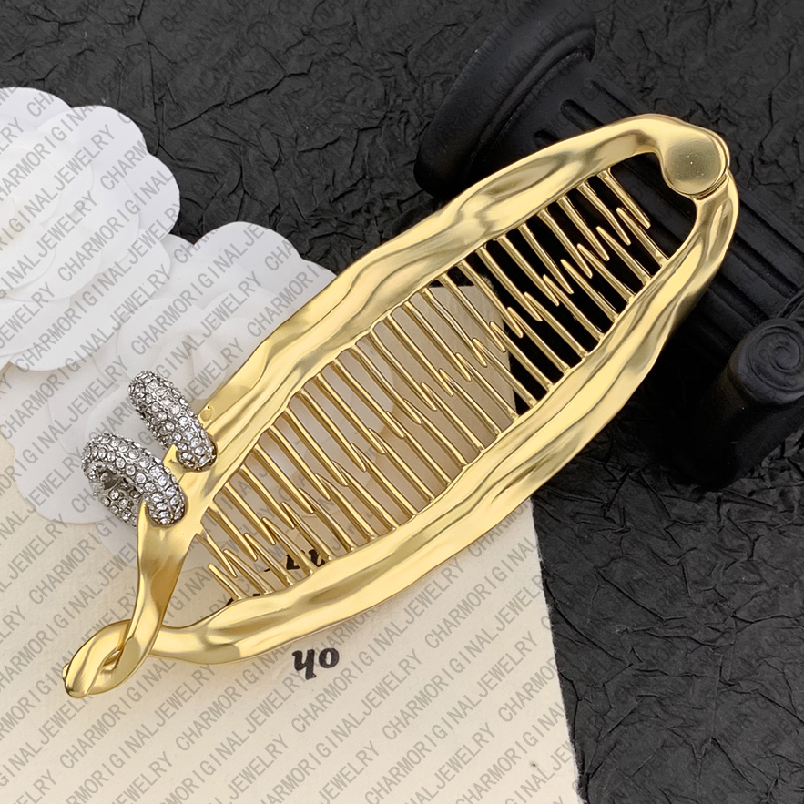 chiaparelliHair Clips Designer Hair Clips Women Tooth Barrette Luxury Jewellery Designer for Women Vintage French Chic Hair Accessory Elegant Premium