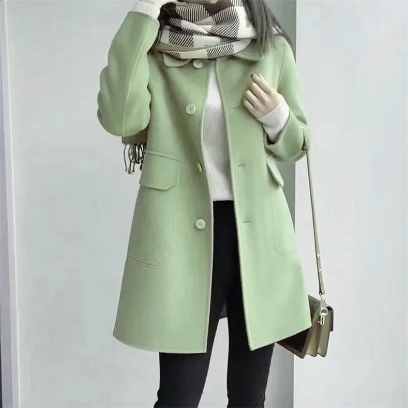 Woolen Coat Womens Long Autumn Winter Outwear Korean Short High Quality Overcoat Female Foreign Style Wool Jacket 240822