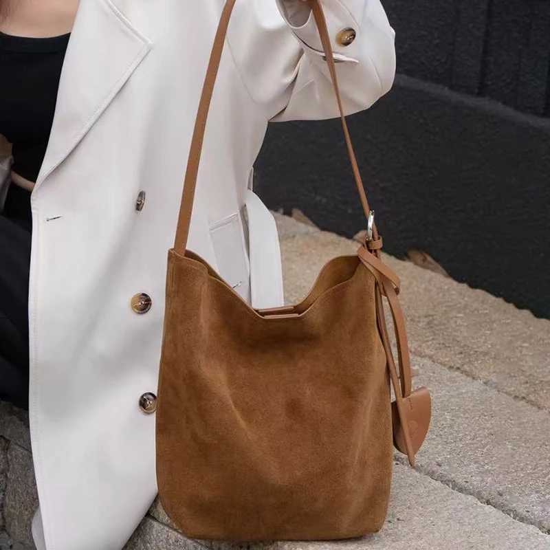 2025 Autumn and winter womens topgrain suede leather handbag Large Capactiy commuting Shoulder Bag designer luxury brand bag J251025