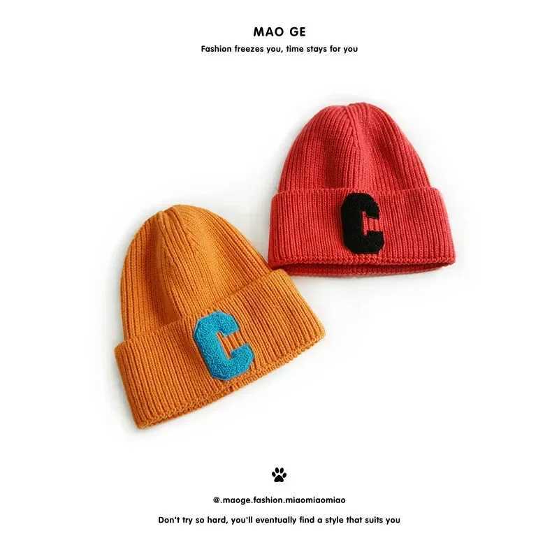 Fashion Unisex Winter Knitted Beanie Hat with Big C Letter Korean Style Skull Cap Soft Hip Hop Casual Bonnet for Men And Women D250923