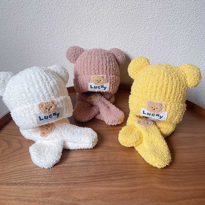 2pcs Baby Hat Thickened Warm Cute Cartoon Childrens Set with Scarf for Autumn and Winter Outdoor Skiing Suitable for 324 M Z251029