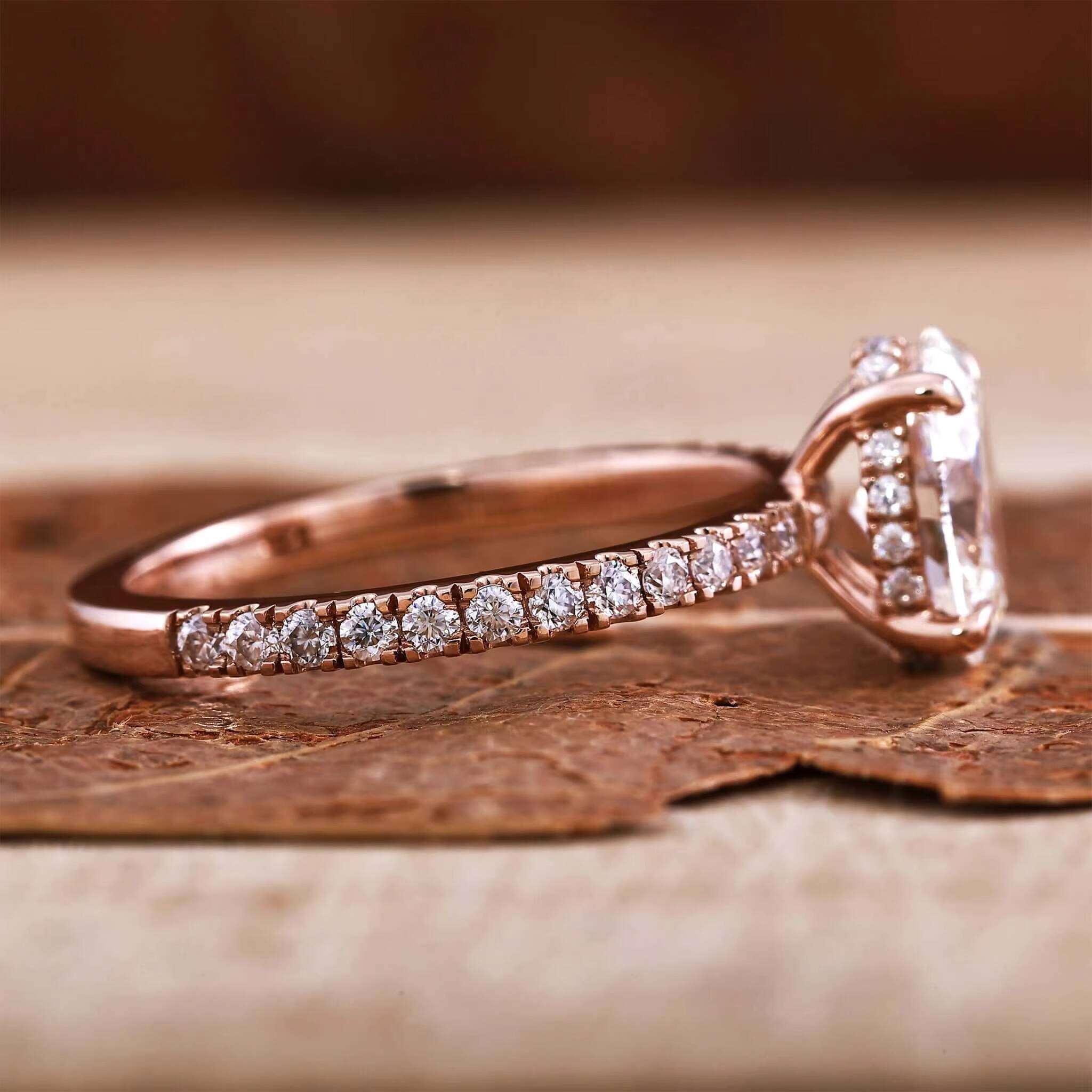 Customizable 18K White Gold Oval Engagement Ring CVD Lab Grown Diamond 1ct 15ct