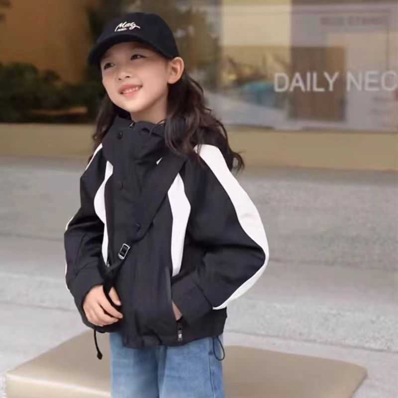 Girls Loose Coat for Spring and Autumn Korean Style 2025 New Spring and Autumn Fashion Versatile Little Fashion Medium and Large Childrens Top C250923