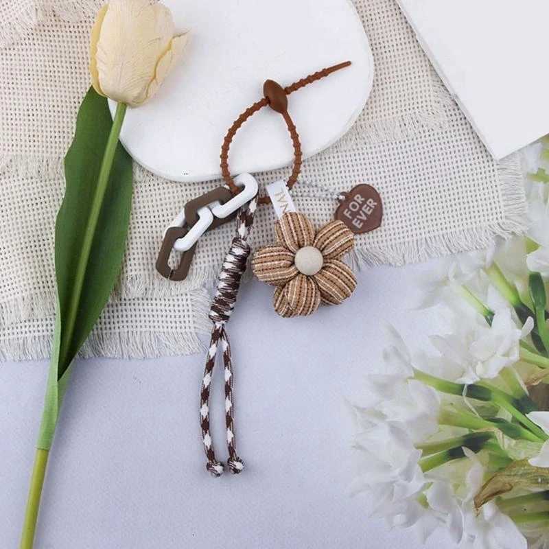 E8FB Delicate Flower Keychain Bag Pendant Fashionable Key Holder Bags Accesories Suitable For Everyday Commute And Travel D250923