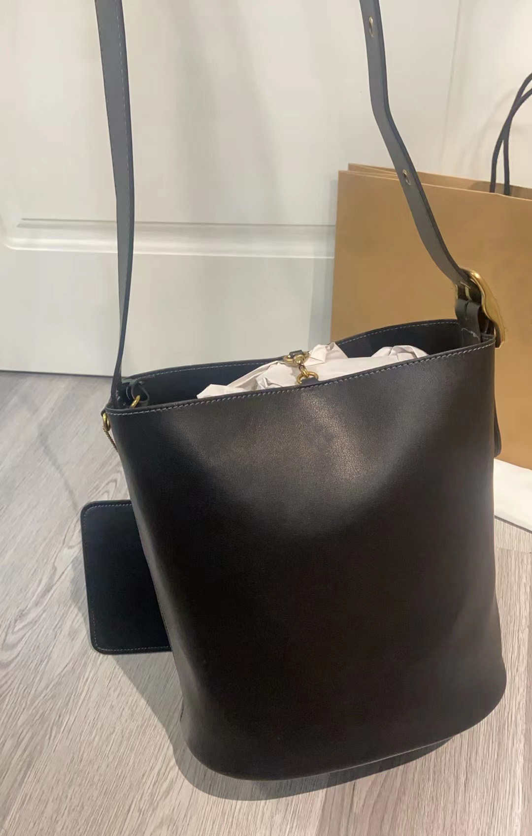 Designer Handbag Bleeker Leather Bucket Bag Women's shoulder bag Fashion Handbag Large capacity leather underarm bag